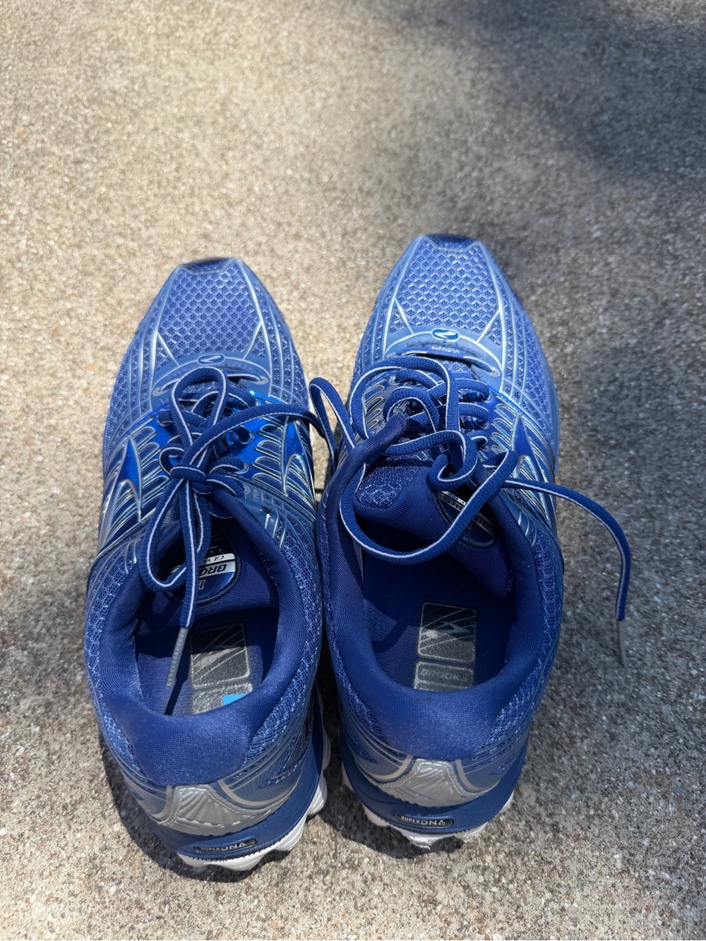 Brooks Men's Royal Blue Lace-Up Running Shoes - Picture 2 of 4